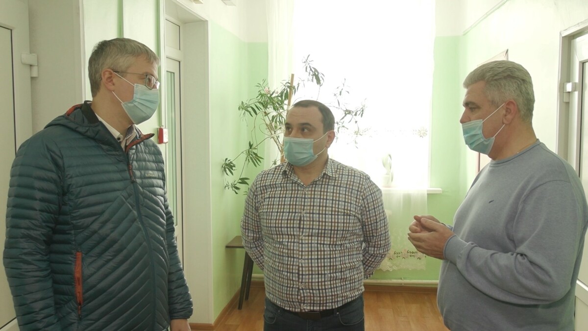 Глава Камчатки поручил отправить высокопроходимый автомобиль скорой помощи в Октябрьский